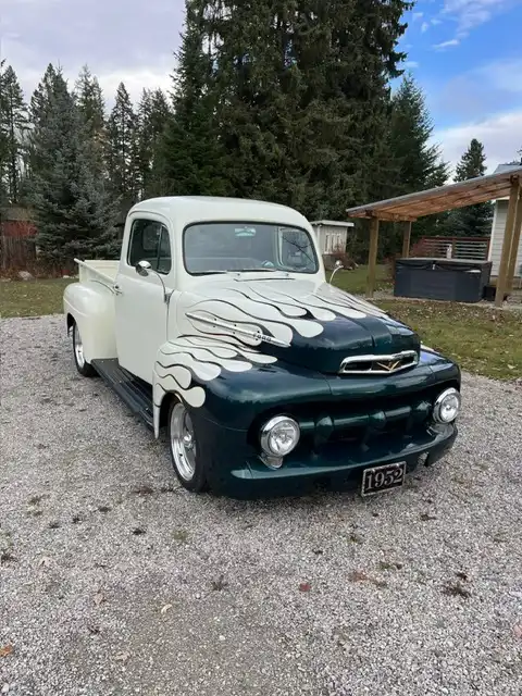 Flamed 1952 F1 pickup Flamed 1952 F1 pickup